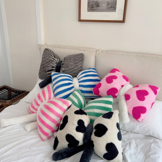 Cross-border Nordic INs three-piece bedding set with skin-friendly, soft, geometric embroidery for all seasons Cross-border Nordic INs three-piece bedding set with skin-friendly, soft, geometric embroidery for all seasons