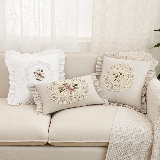 Cross-border Nordic ins Dutch velvet Christmas wreath pillows, sofa and living room home decorative cushions. Cross-border Nordic ins Dutch velvet Christmas wreath pillows, sofa and living room home decorative cushions.